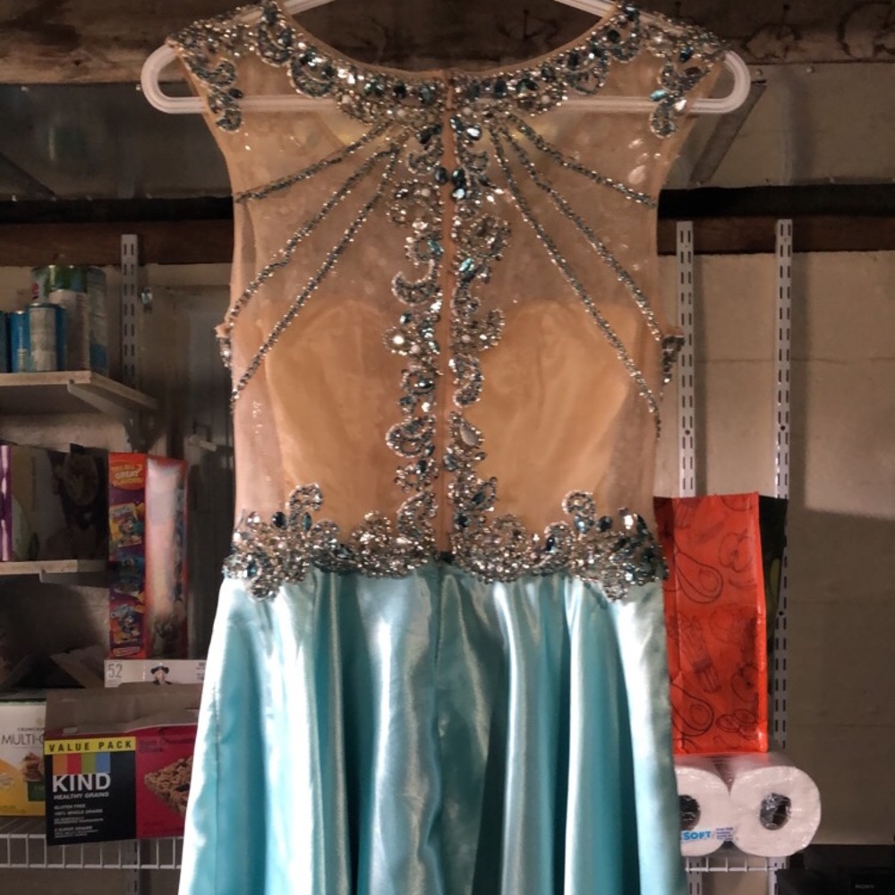 Dress - Picture 2 of 6